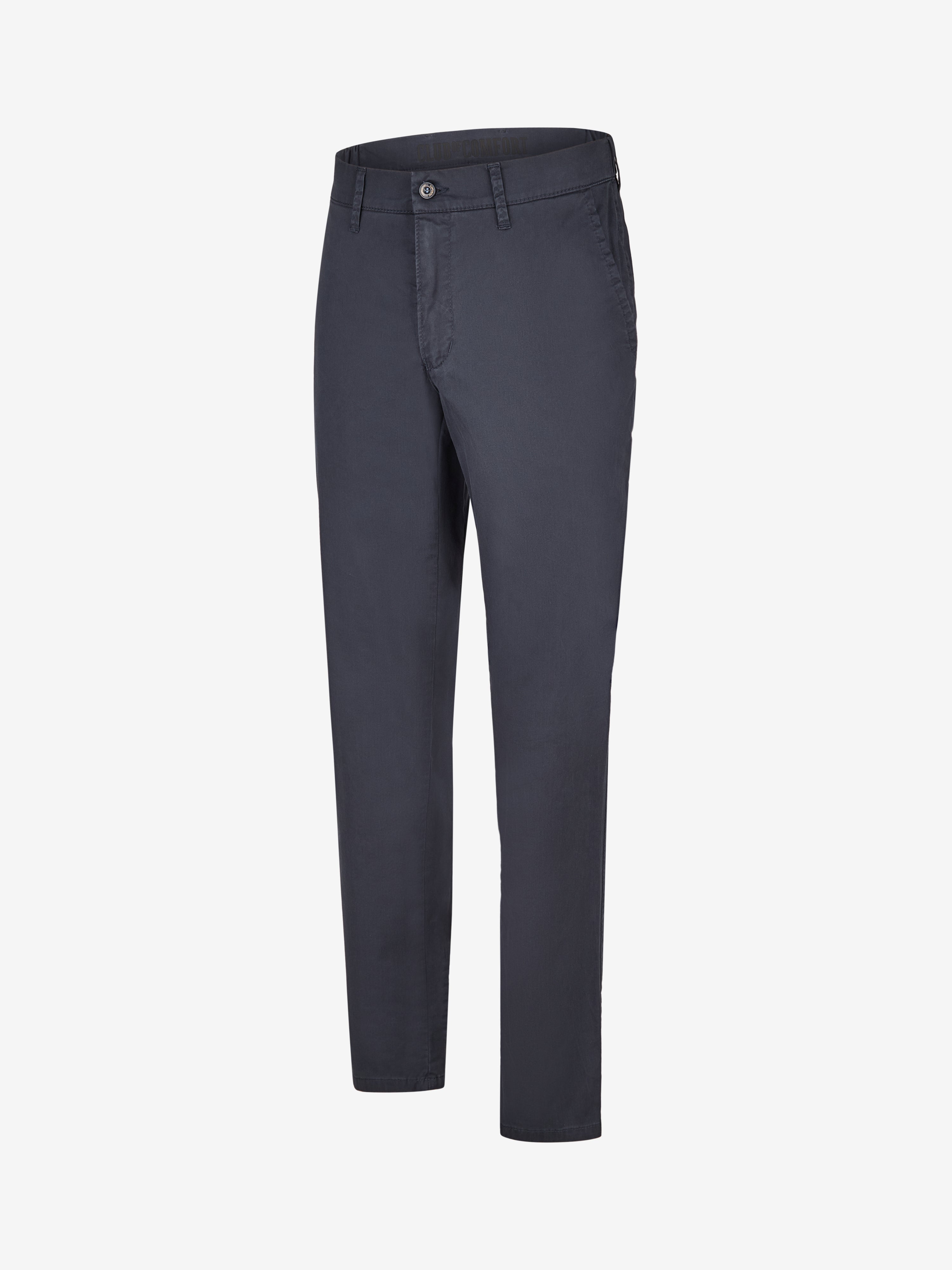 Blaue FOXX 8170 Chino-Hose in Slim Fit mit normaler Leibhöhe, High Stretch Baumwolle, Comfort-Flex-Bund, Hemdenstopper, hergestellt von Club of Comfort, ideal für Frühjahr/Sommer, mit schmalem Bein und schmaler Fußweite.