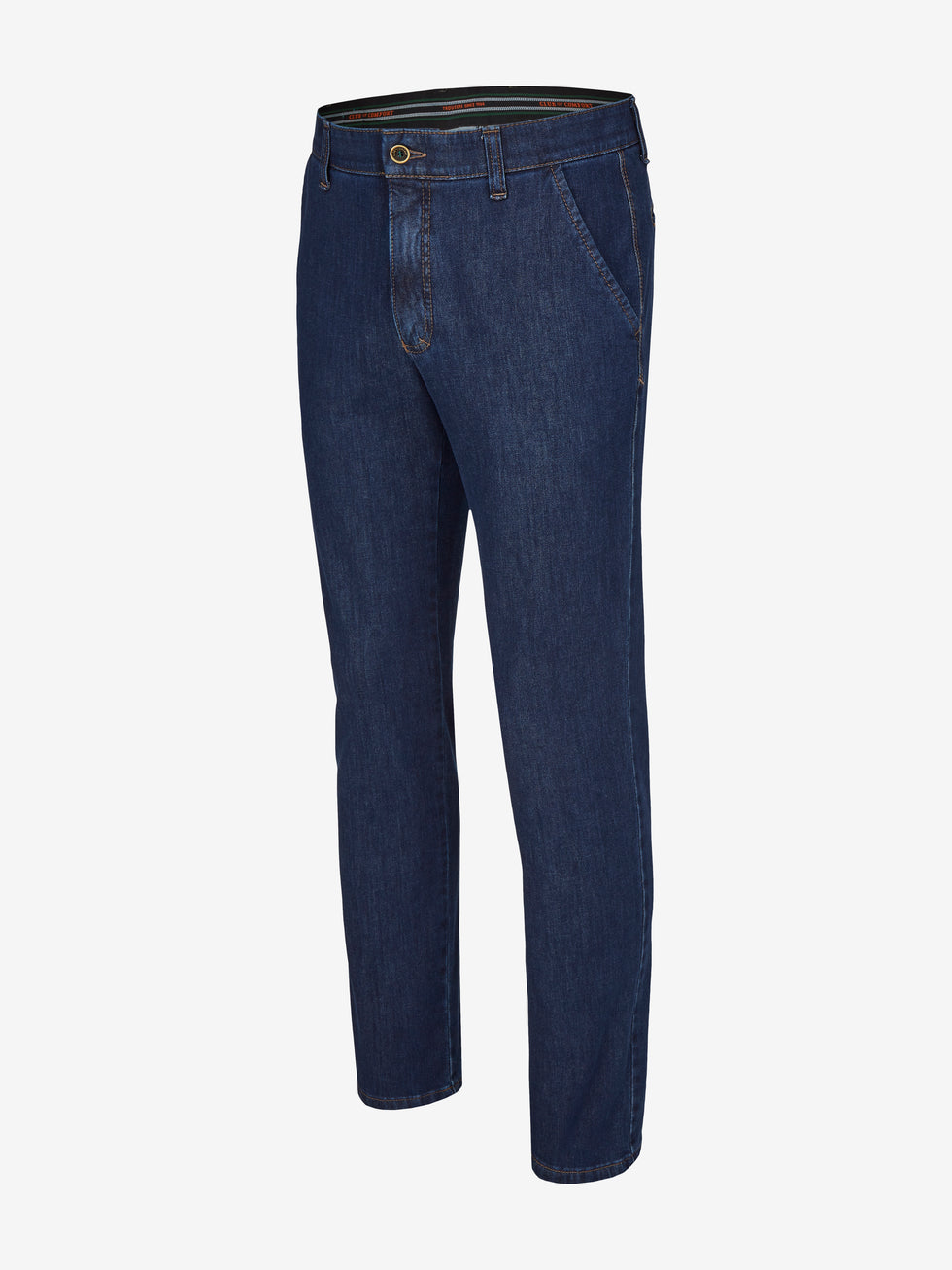 Bequeme Jeansblau Flat Front-Hose von Club of Comfort mit elastischem Komfortbund, Hemdstopper, Münztasche in rechter Seitentasche, aus hochelastischem Bi-Stretch-Denim, formstabil durch T400-Beimischung, normale Leibhöhe, schmaler Beinverlauf, Model mit normaler Figur, für alle Jahreszeiten geeignet.